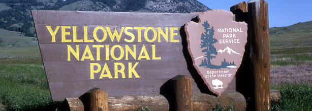 yellowstone-national-park-sign_000